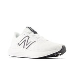 New Balance Women's DynaSoft Pro Run V2 Shoe, White/Silver Metalic, 6