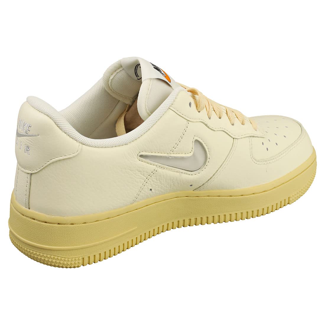 NIKE Women's Sneaker, Coconut Milk Lemon Wash Pale Vanilla Light Bone, 9