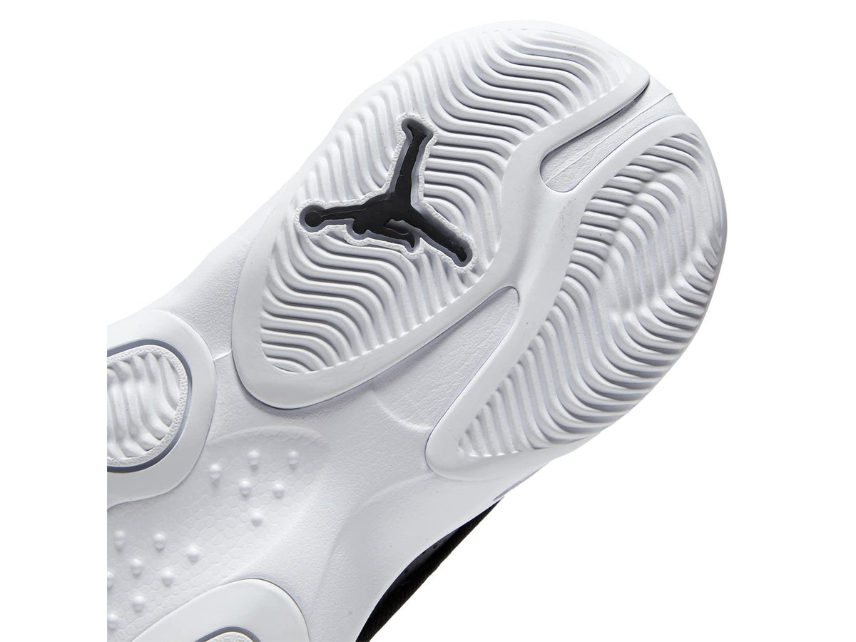 Jordan Max Aura 4 (Big Kid) Black/University Red/White 5.5 Big Kid M