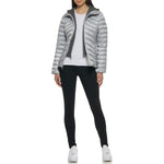 GUESS Women's Lightweight Puffer Jacket, Quilted Silver, Large