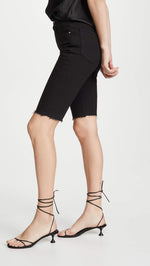 FRAME Women's Le Vintage Bermuda Raw Edge Shorts, Film Noir, Black, 23