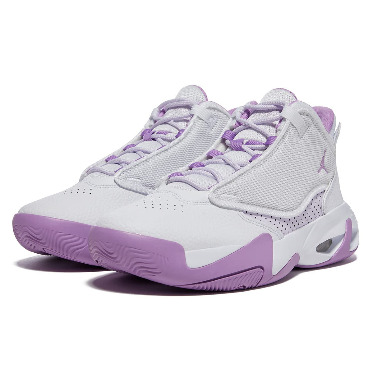 Jordan Boy's Max Aura 4 (Big Kid) White/Rush Fuchsia/Barely Grape 5 Big Kid M