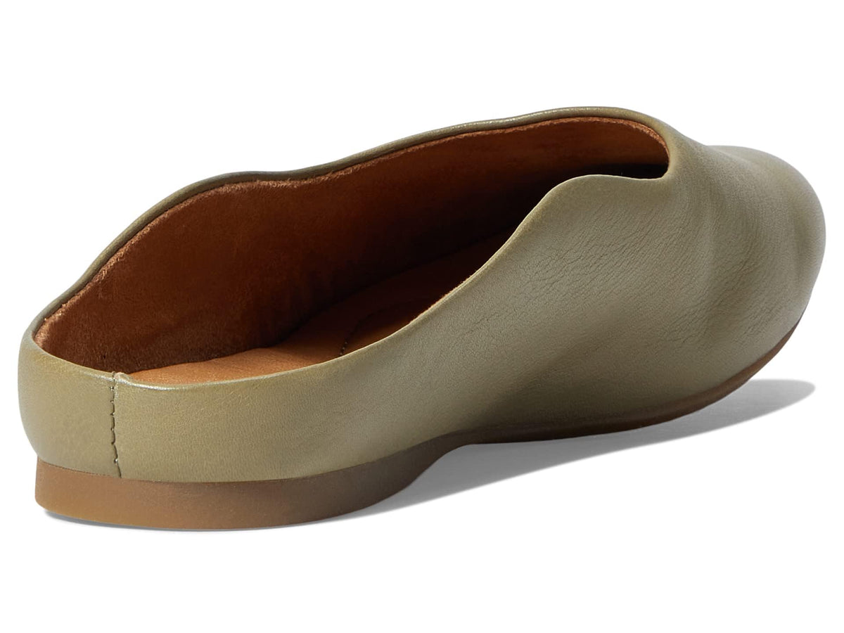 BORN Bryar Green 8 M (B)