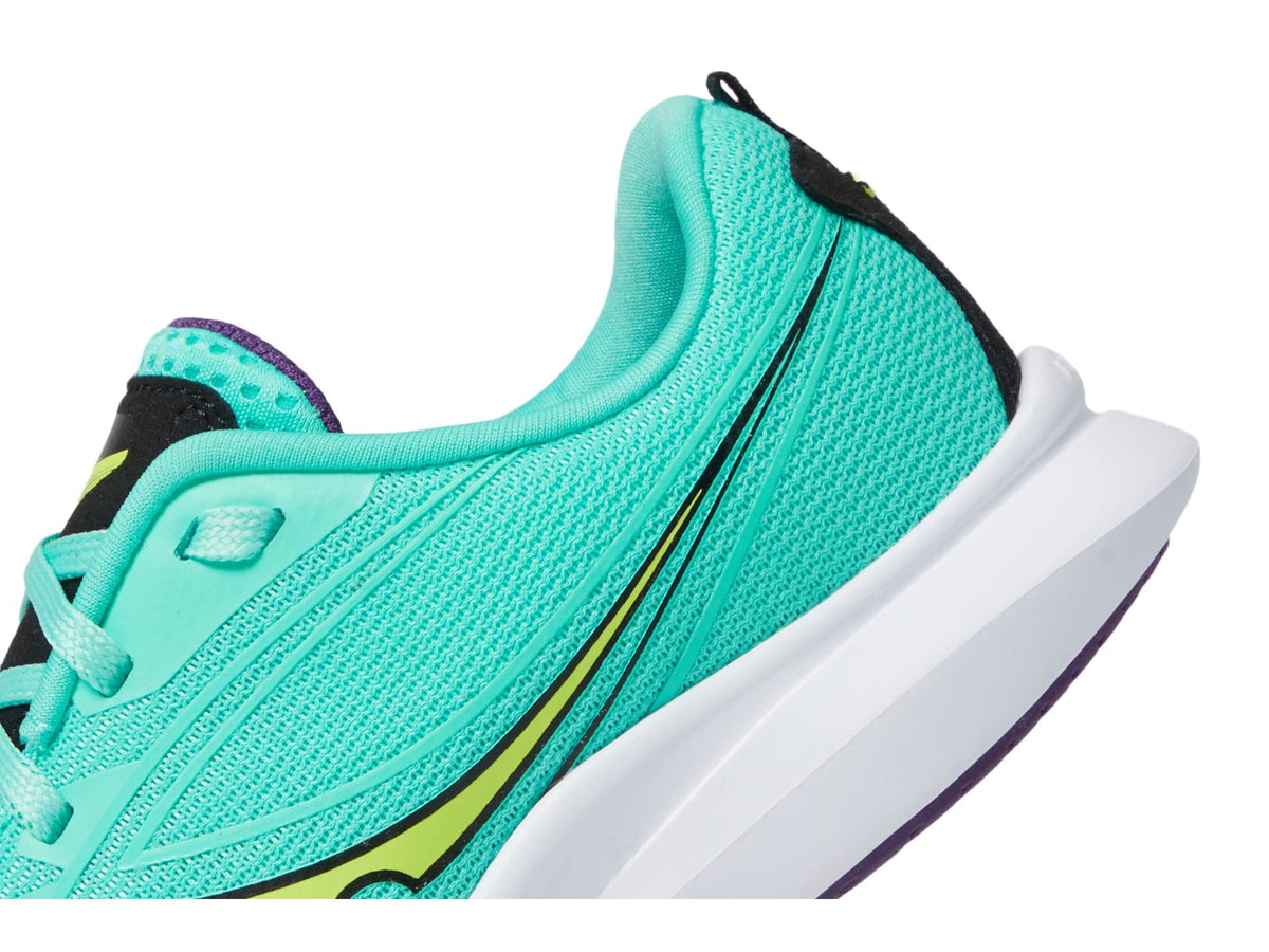 Saucony Kinvara 13 Running Shoe, Mint, 6 US Unisex Big Kid