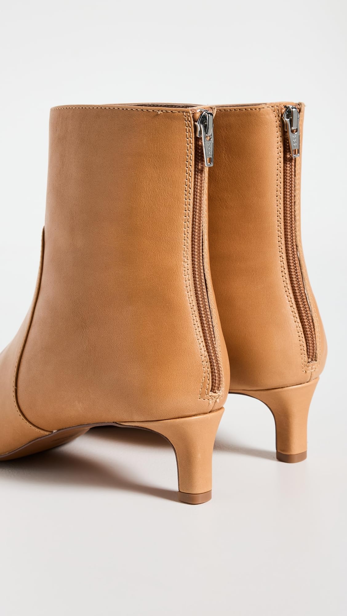 Madewell Women's The Dimes Kitten-Heel Boot in Leather, Distant Sand, Tan, 6.5 Medium US