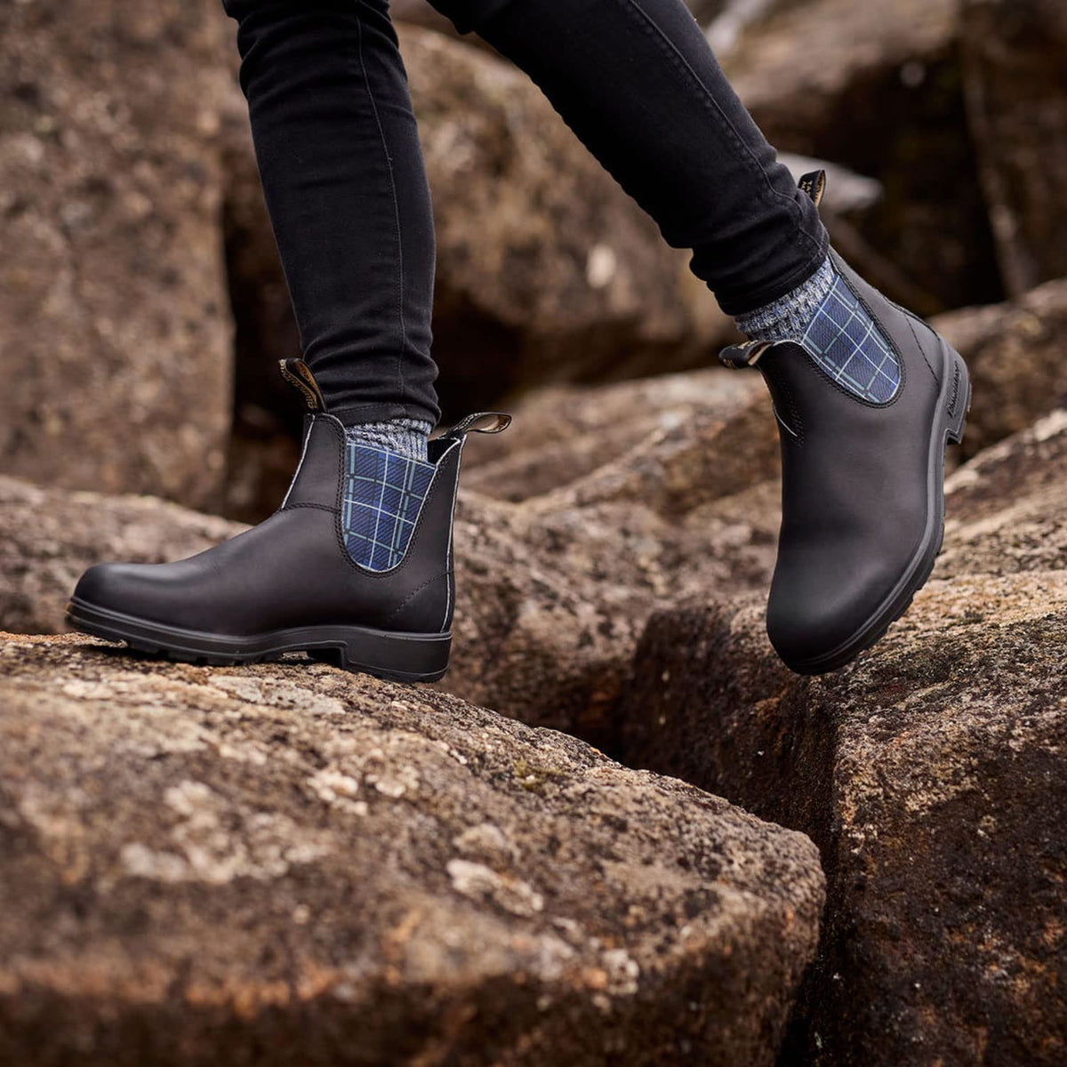 Blundstone Original 500 Chelsea Boot Black/Navy AU 4 (US Women's 7) Medium