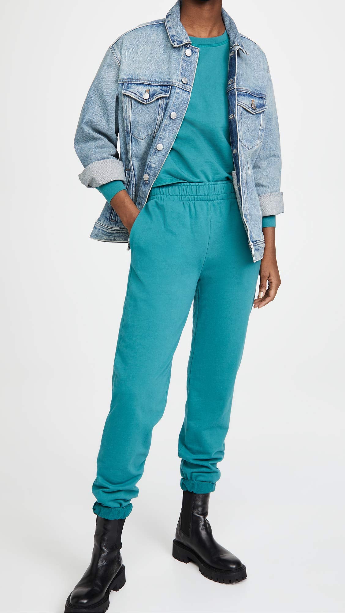 Madewell The Oversized Trucker Jean Jacket in Akenside Wash Akenside Wash 2XS (Women's 000)