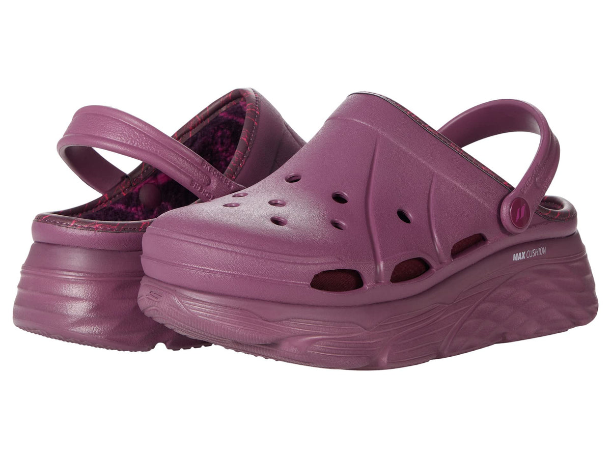 Skechers Foamies Max Cushioning Clog w/Sherpa Lining Burgundy 9 B (M)