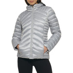 GUESS Women's Lightweight Puffer Jacket, Quilted Silver, X-Large