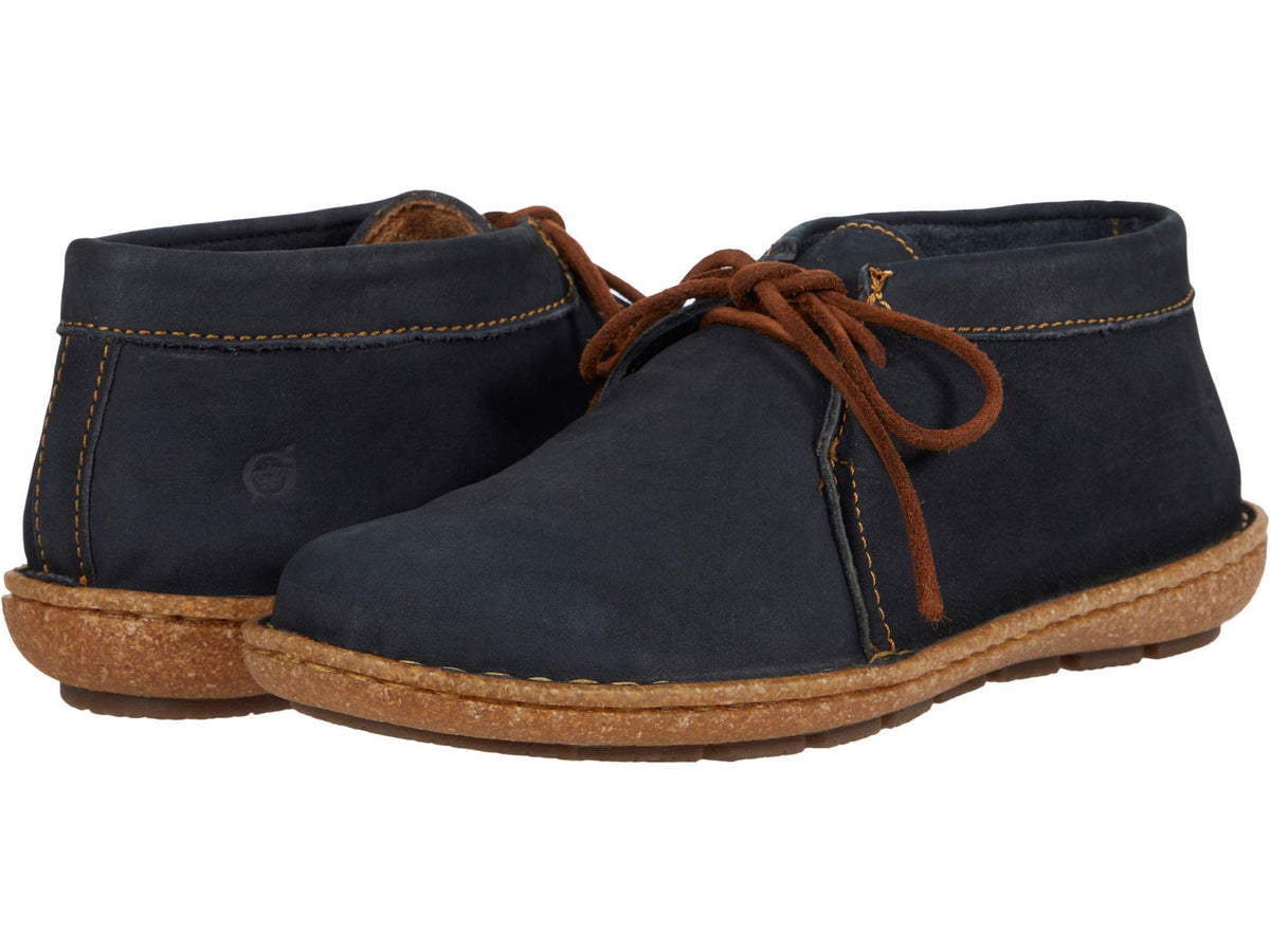 BORN Nuala Navy 10 M (B)