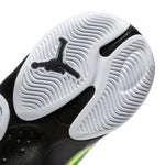 Jordan Girl's Max Aura 4 (Little Kid) Platinum Tint/Black/Volt/Blue Tint 1 Little Kid M