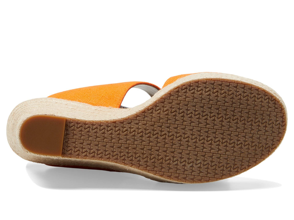 Michael Kors Women's Heeled Shoe 7 Apricot