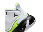 Jordan Girl's Max Aura 4 (Little Kid) Platinum Tint/Black/Volt/Blue Tint 1 Little Kid M