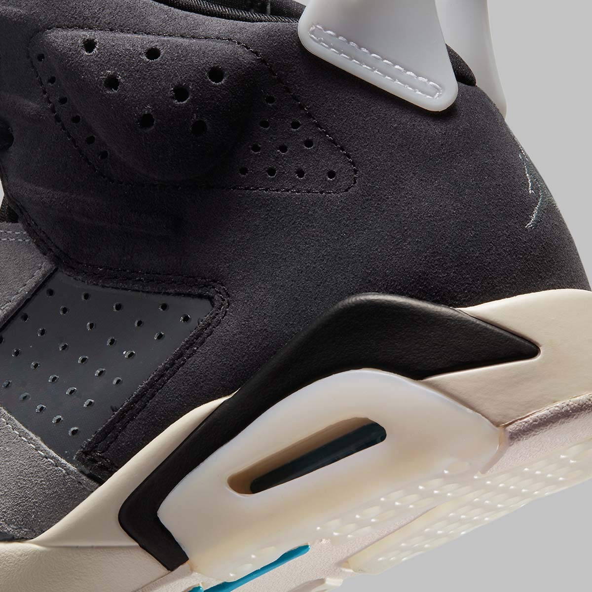 Jordan Air 6 Retro WMNS Tech Chrome Womens Ck6635 001 - Size 9W