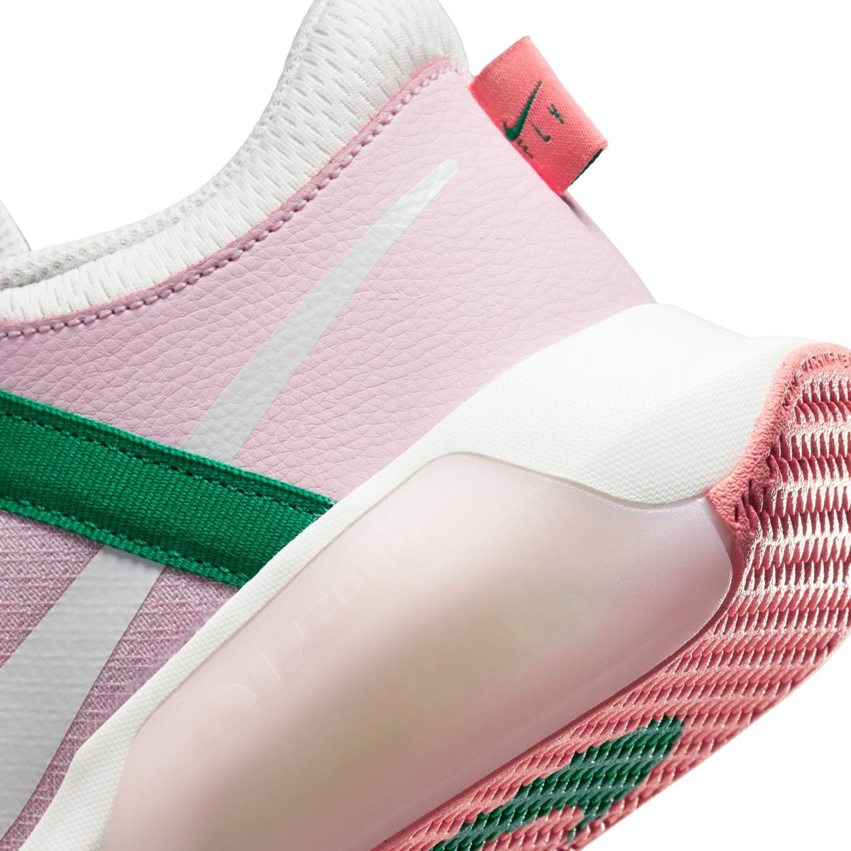 Nike Air Zoom Crossover (Little Kid/Big Kid) Pink Foam/Summit White/Pink/Gaze 3.5 Big Kid M