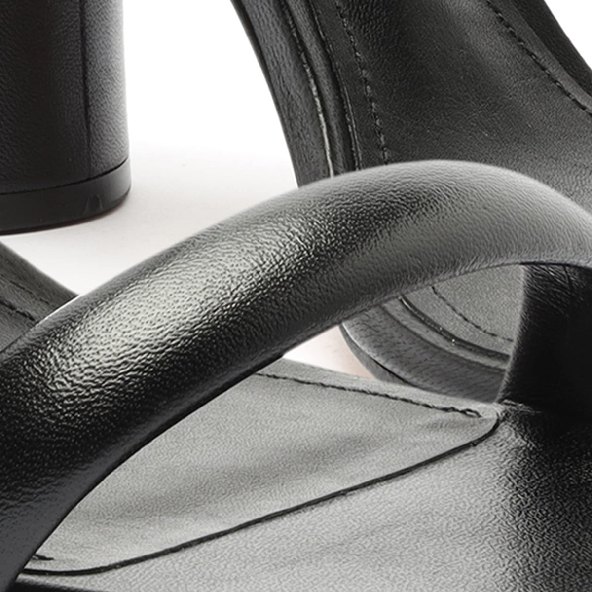 SCHUTZ Women's Ully Sandals 8.5 Black