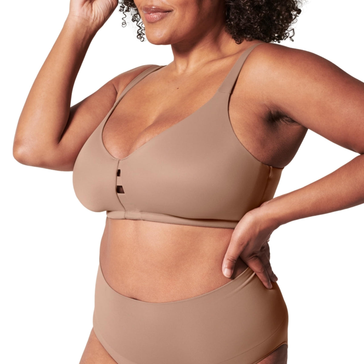 SPANX Low Profile Wireless Minimizer Cafe Au Lait 38DDD