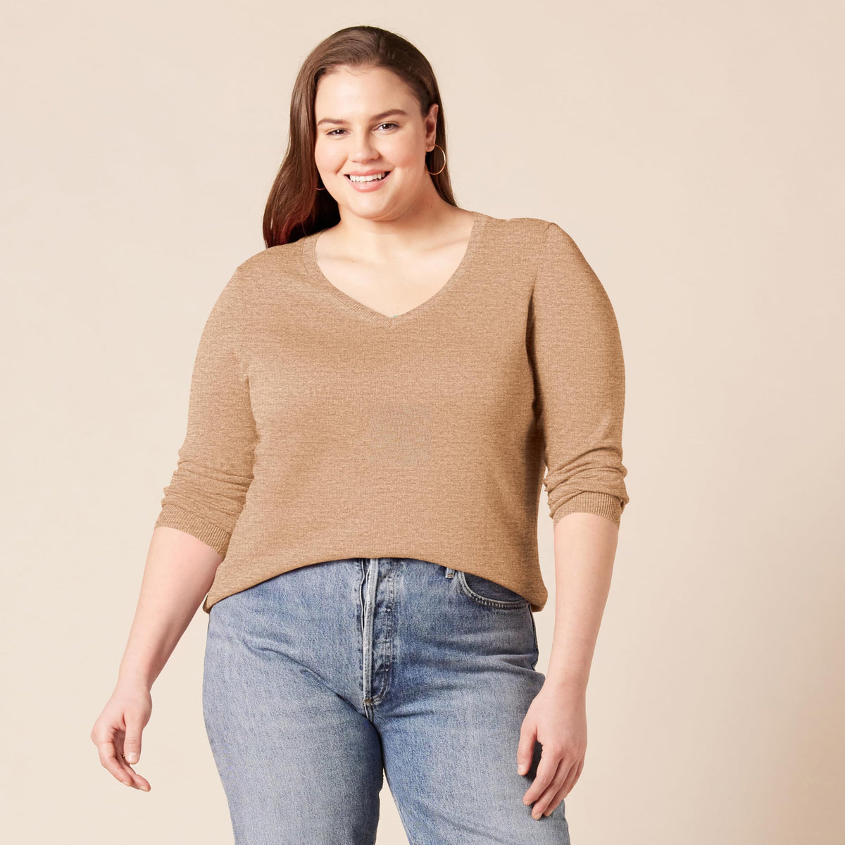 Amazon Essentials Women's Regular-Fit Lightweight Long-Sleeve V-Neck Sweater (Available in Plus Size), Camel Heather, 5X