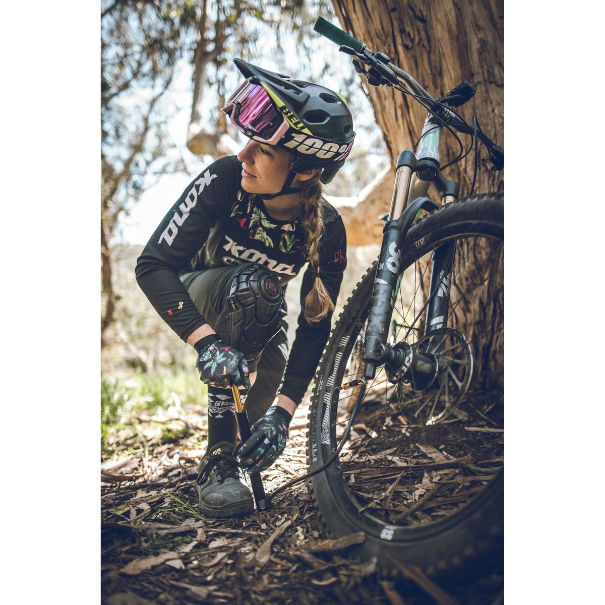 LEZYNE Micro Floor Drive Hp Gloss Black (1-MP-MFDR-V204HP)