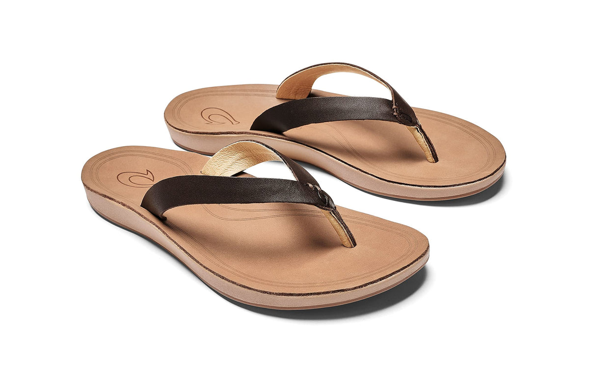 OLUKAI Nonohe Women's Beach Sandal, Premium Full-Grain Leather Flip-Flops, All-Day Support & Breathable Lining, Wet Grip Sole & Easy Slip-On Design 9 Dk Java/Golden Sand