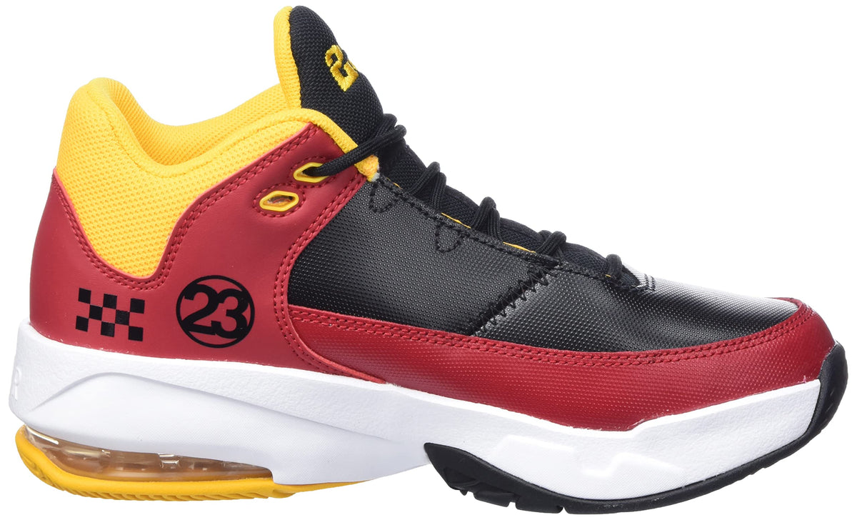 Jordan Boy's Max Aura 3 SE (Big Kid) 5.5 Big Kid Gym Red/Black/University Gold