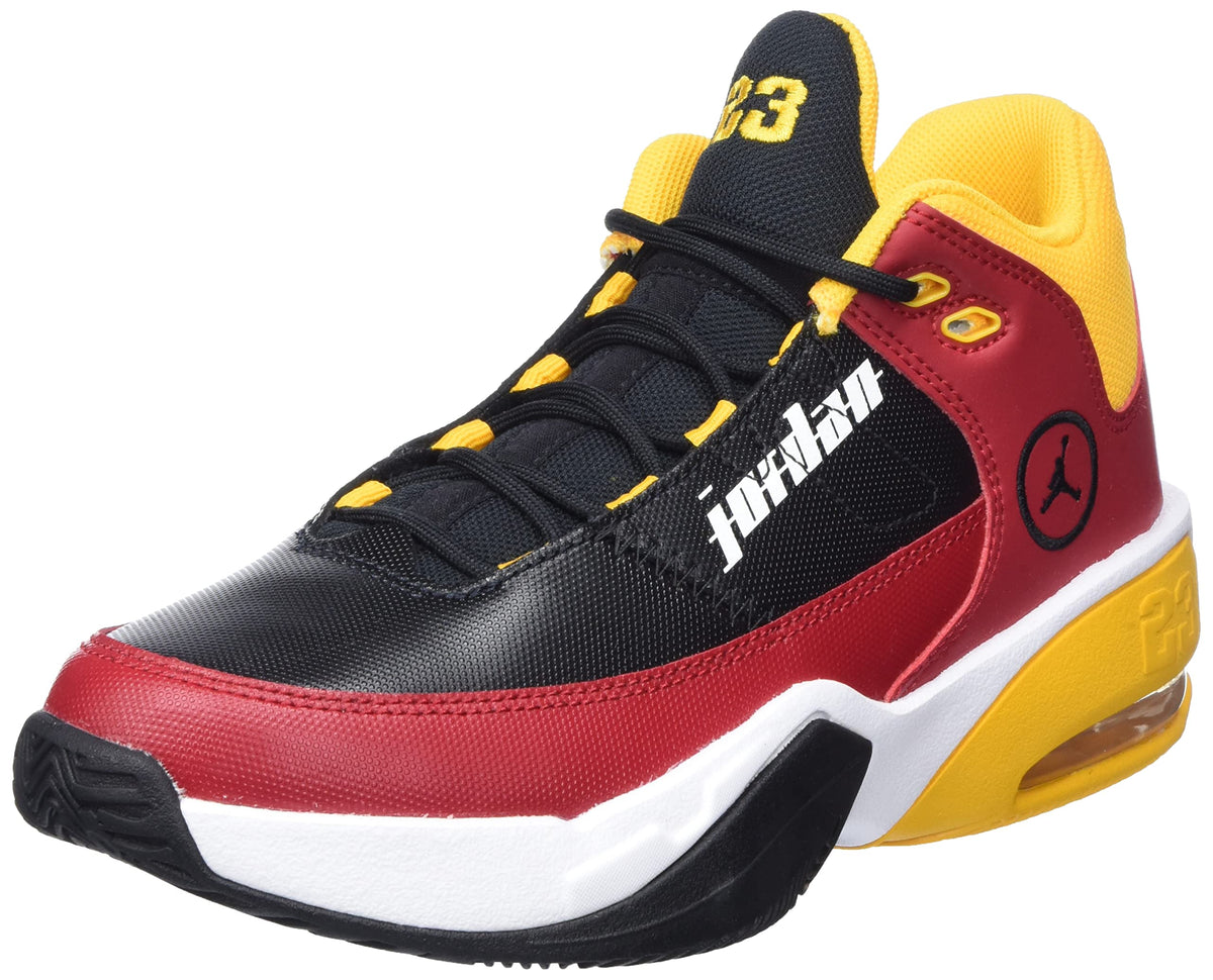 Jordan Boy's Max Aura 3 SE (Big Kid) 5.5 Big Kid Gym Red/Black/University Gold