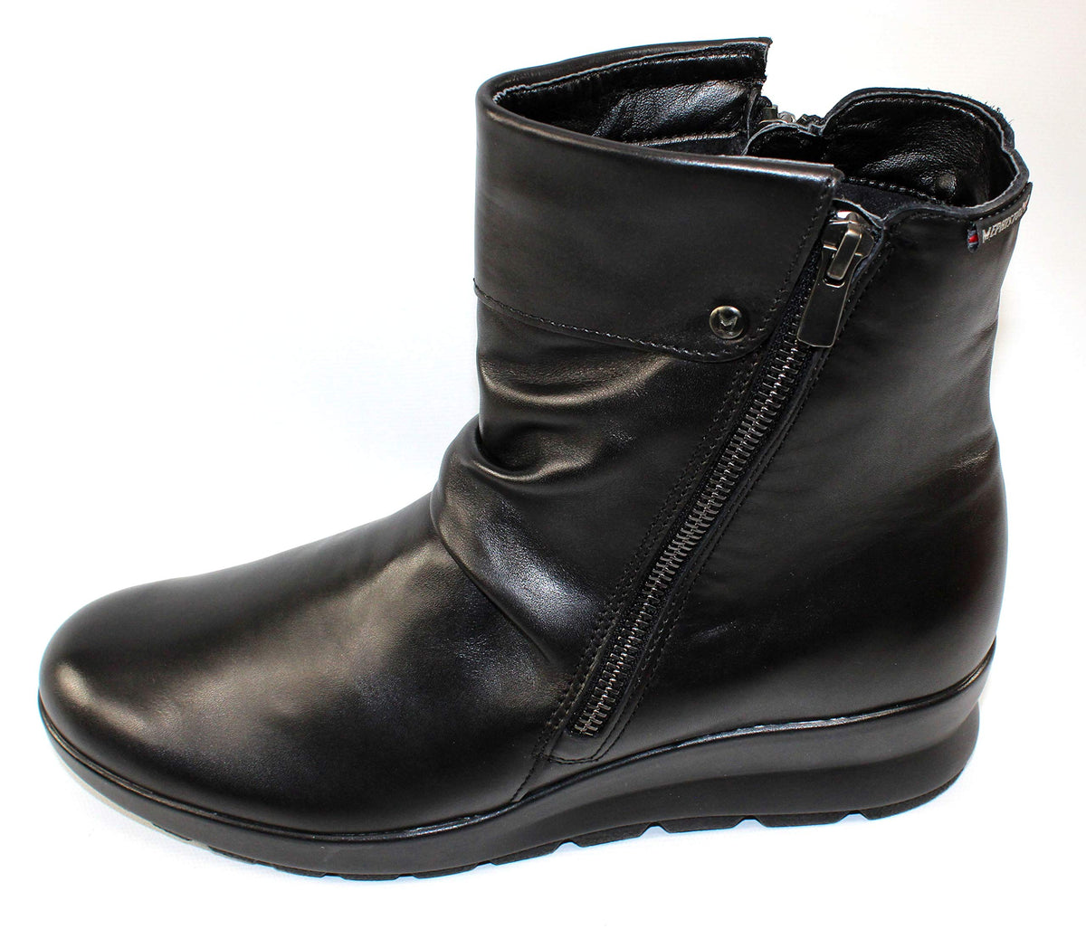 Mephisto Phila Black City Calf EU 39 (US Women's 9) B (M)