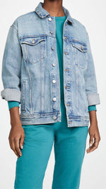 Madewell The Oversized Trucker Jean Jacket in Akenside Wash Akenside Wash 2XS (Women's 000)