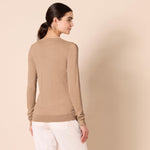 Amazon Essentials Women's Regular-Fit Lightweight Long-Sleeve V-Neck Sweater (Available in Plus Size), Camel Heather, 5X