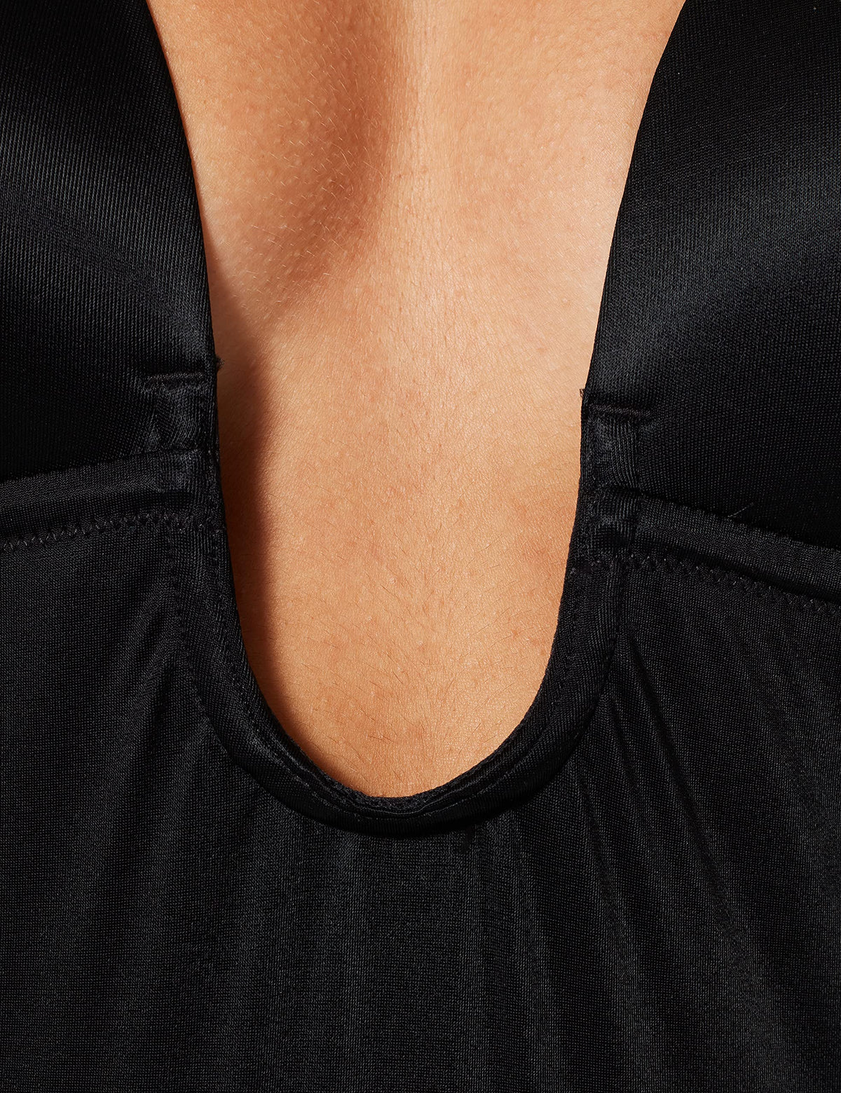 SPANX Suit Your Fancy Plunge Low-Back Mid-Thigh Bodysuit Very Black SM