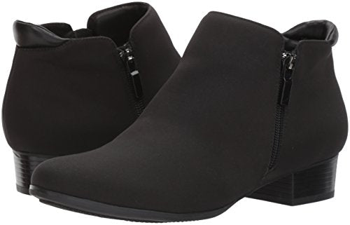 Trotters Women's Major Ankle Bootie, Black/Black, 10 Wide