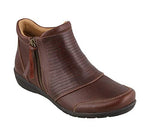 Taos Footwear Women's Habit Brunette Boot 7.5 M