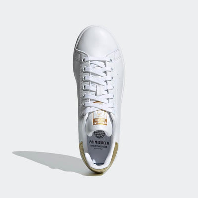 adidas Originals Women's Stan Smith (End Plastic Waste) Sneaker, White/White/Gold Metallic, 6