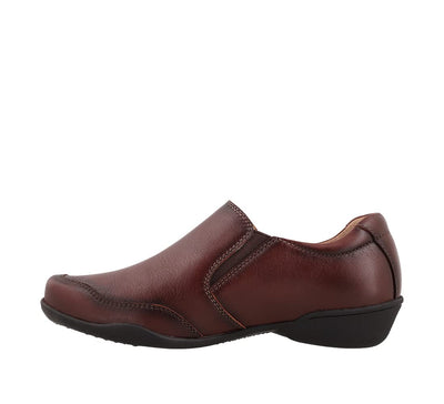 Taos Footwear Women's Encore Whiskey Flat 9.5 (M) US