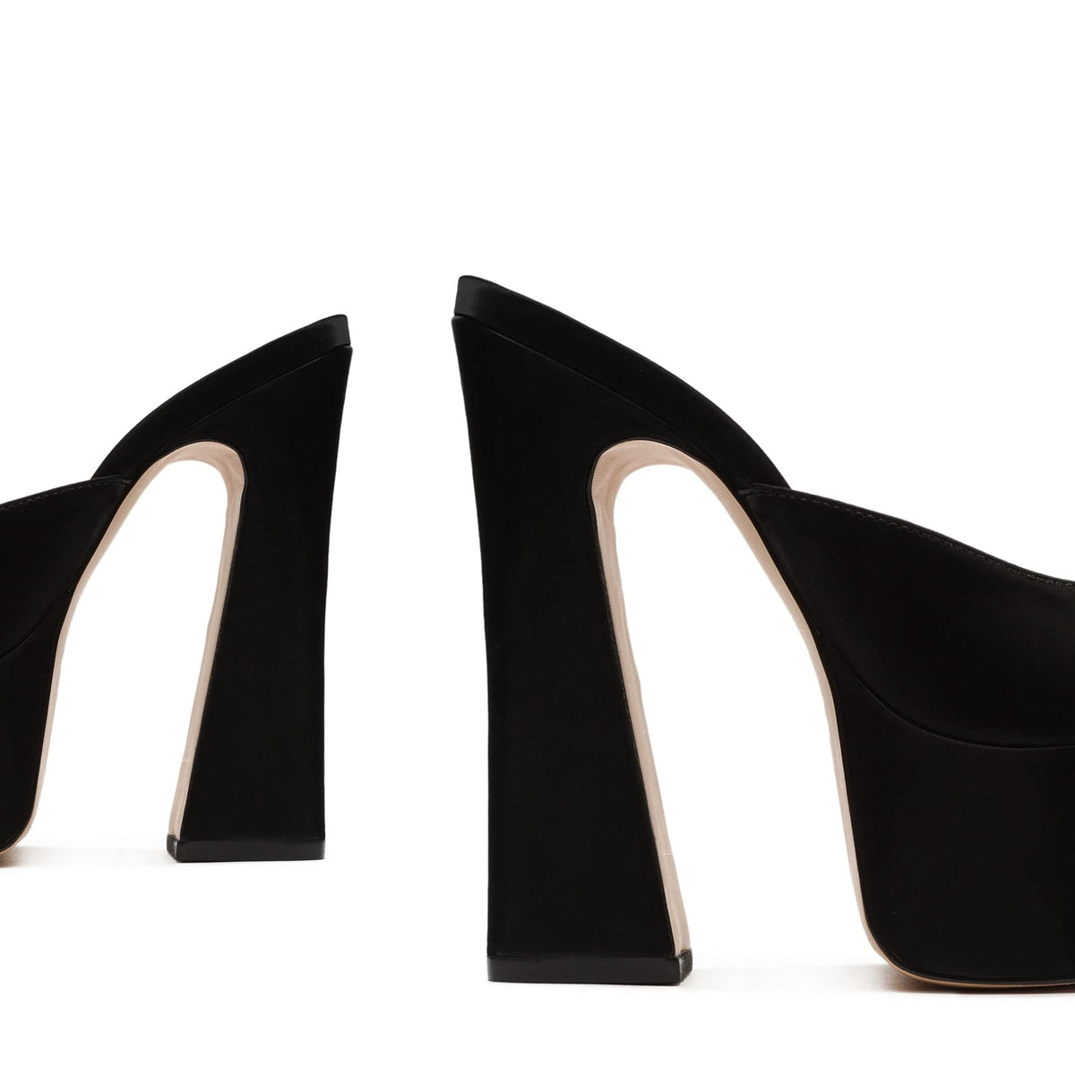 SCHUTZ Womens Andrina Square Toe Platform Platform Sandals Black 8 Medium (B,M)