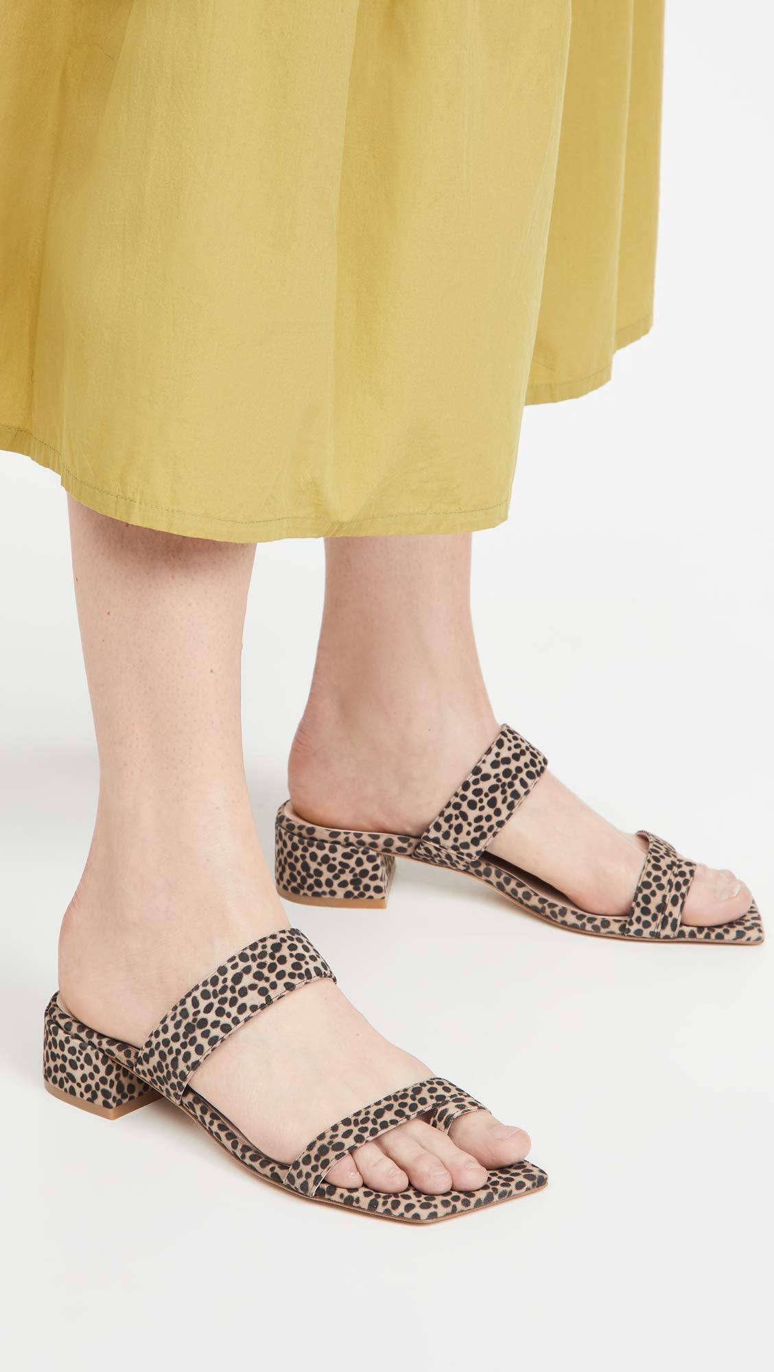 Stuart Weitzman Maisie 35 Sandal Classic 5.5 M