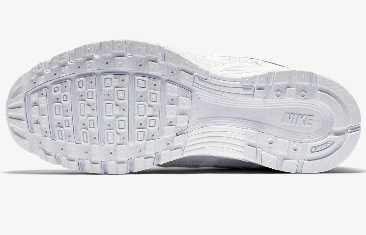 Nike Women's Race Running Shoe, White, 10.5