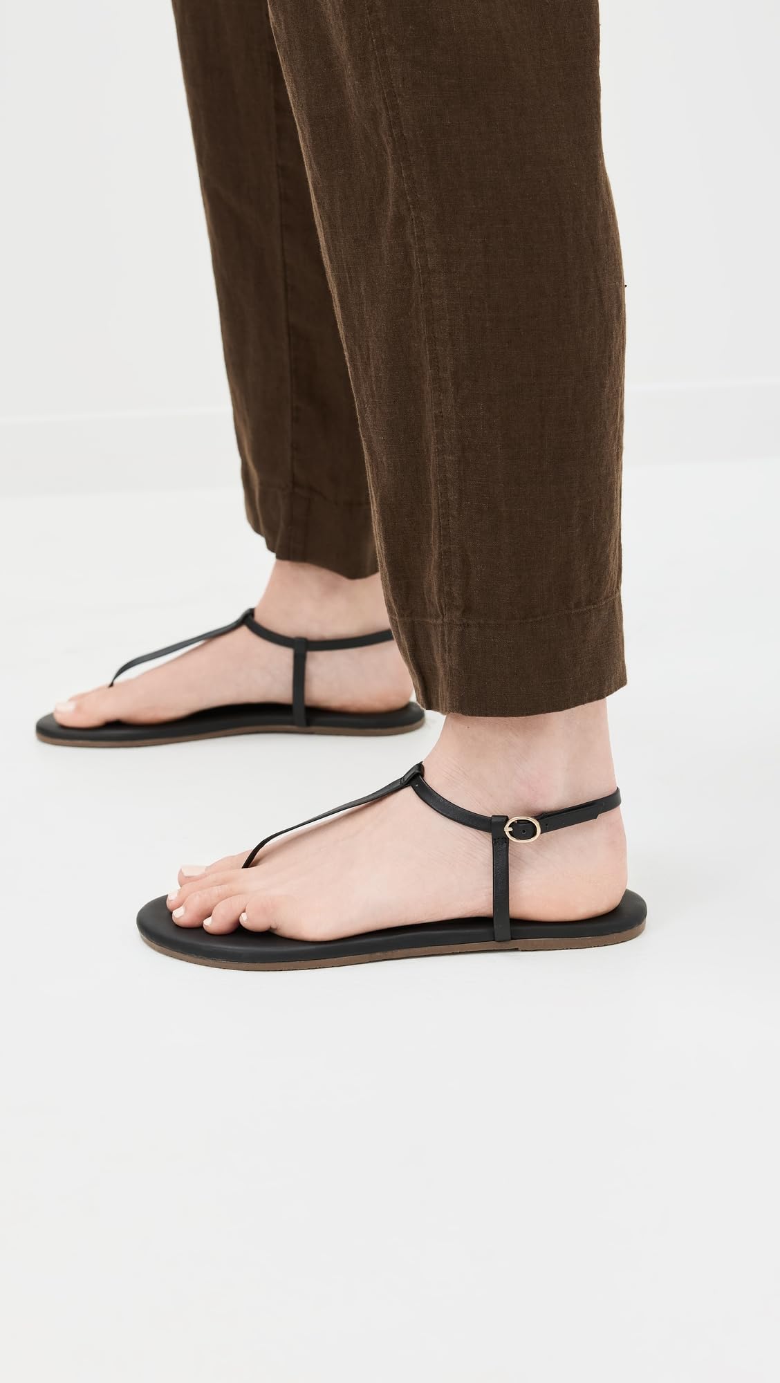 TKEES Women's Mariana Sandals, Black, 8 Medium US