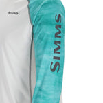 Simms Challenger Solar Hoody for Men - UPF 30+ Long Sleeve Fishing Sun Shirt with Hood, Breathable & Moisture-Wicking Fabric, (Sea Breeze Daze/White, Large)