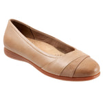 Trotters Women's Flats, Sand, 10.5 Wide