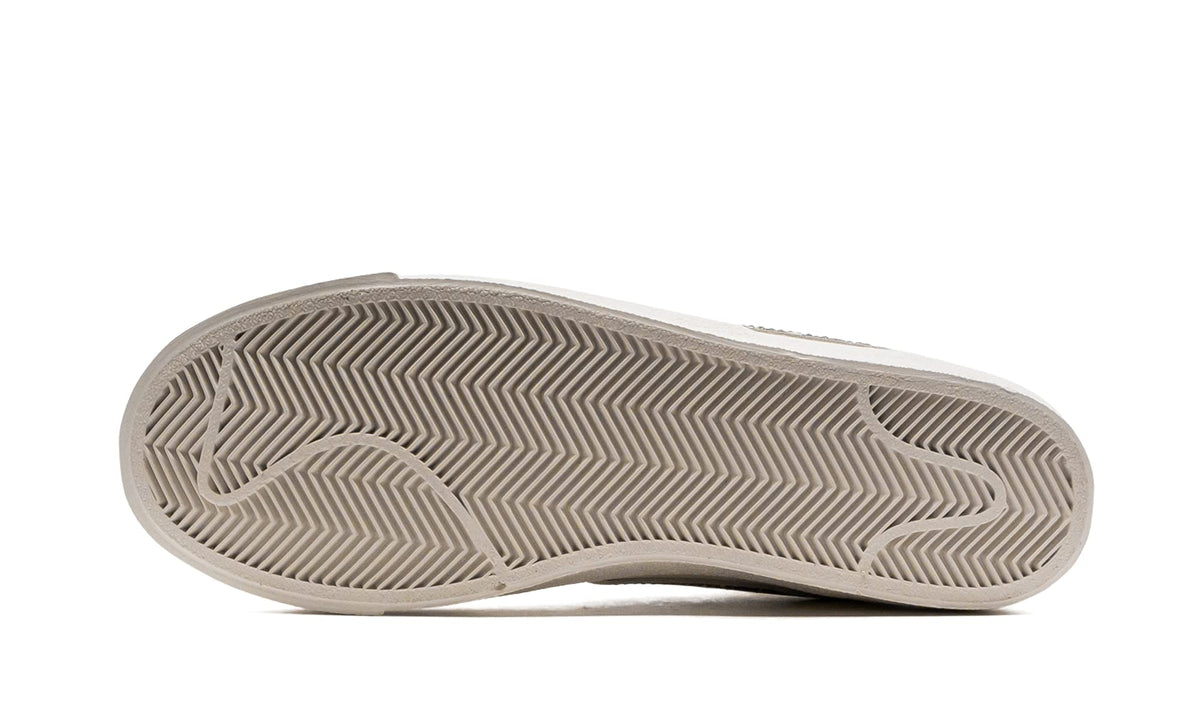 Nike Womens WMNS Blazer Mid '77 VNTG DA8736 100 Sail/Snakeskin - Size 6W