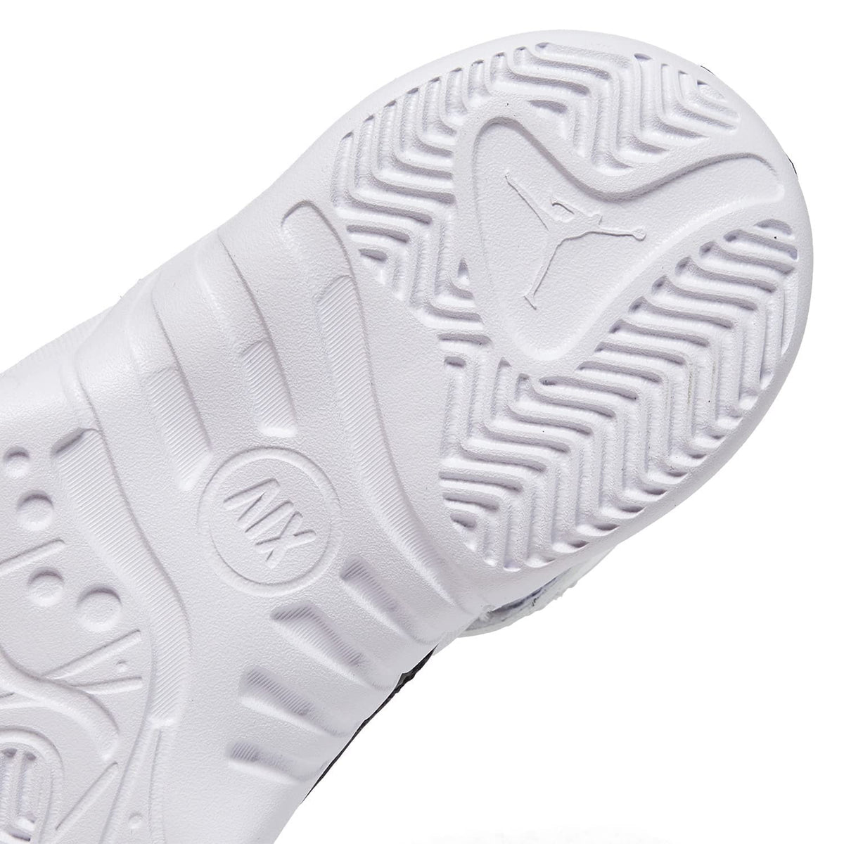 Jordan Boy's Jumpman Two Trey (Little Kid) White/Black/Gym Red 2 Little Kid M