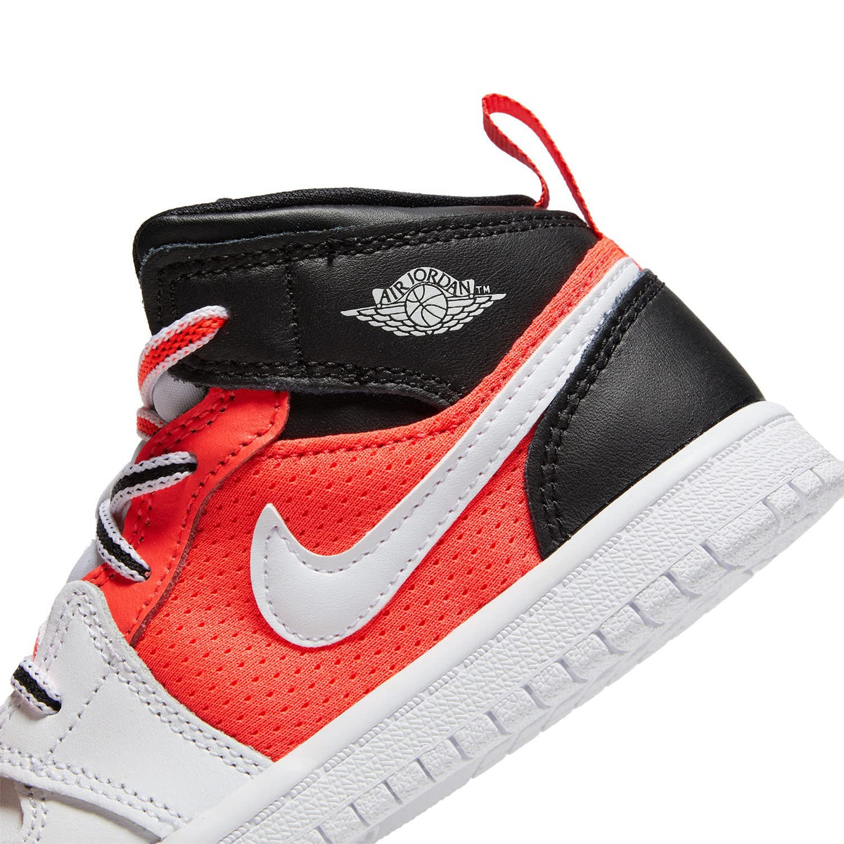 Jordan Baby Boy's 1 Mid SE (Infant/Toddler) Black/White/Infrared 23 4 Toddler M