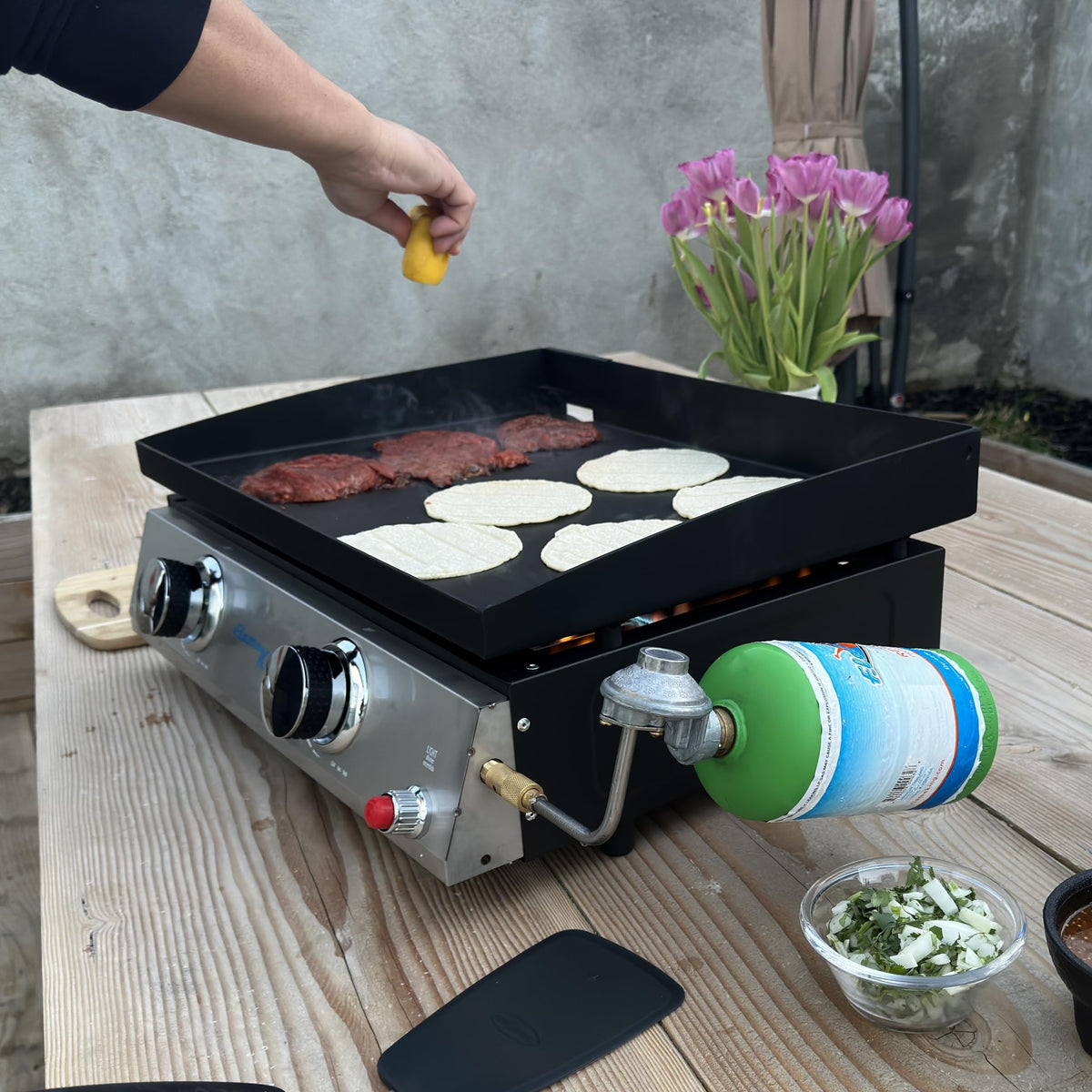 Flame King Refillable 1LB Empty Propane Cylinder Tank - Reusable - Safe and Legal Refill Option - DOT Compliant-16.4 oz (2-Pack), green (YSN164-2) 16.4 oz (2-Pack), green