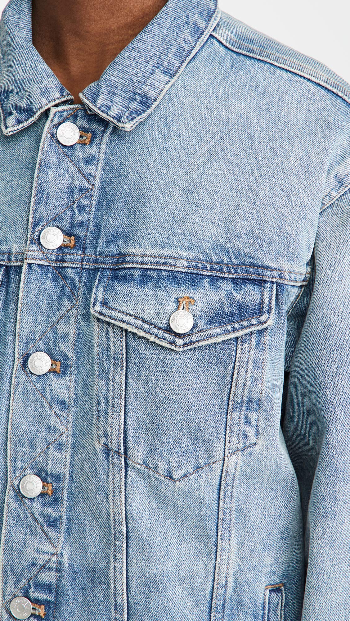 Madewell The Oversized Trucker Jean Jacket in Akenside Wash Akenside Wash 2XS (Women's 000)